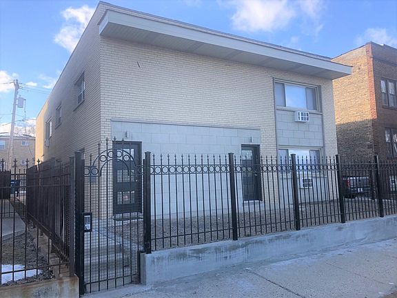 3rd image of 5430 N Western Ave APT 2F