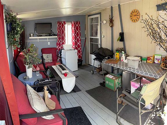 4th image of 63 Parkside Dr