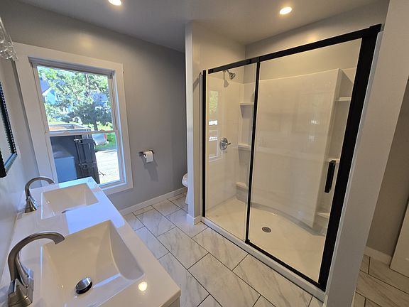 2nd image of 5 Fairview Ave #2