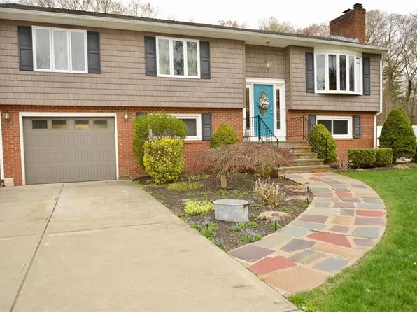 527 Forbes St, Riverside, RI 02915