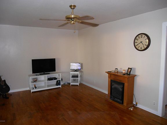 2nd image of 806 Mayfield Ave