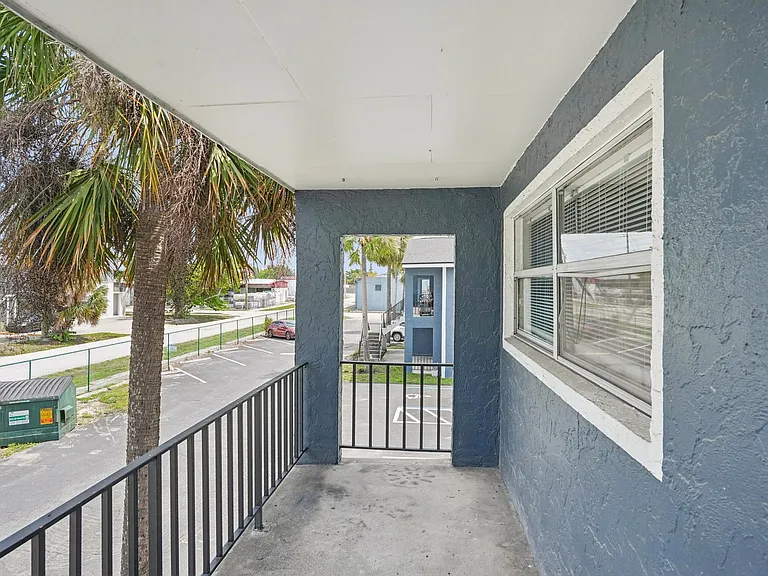 Heritage Palms Apartments — Photo 23