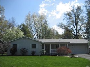 1402 Butternut Dr, Greenville, IL 62246