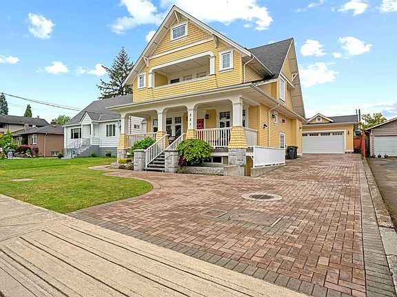 3rd image of 221 9th Ave