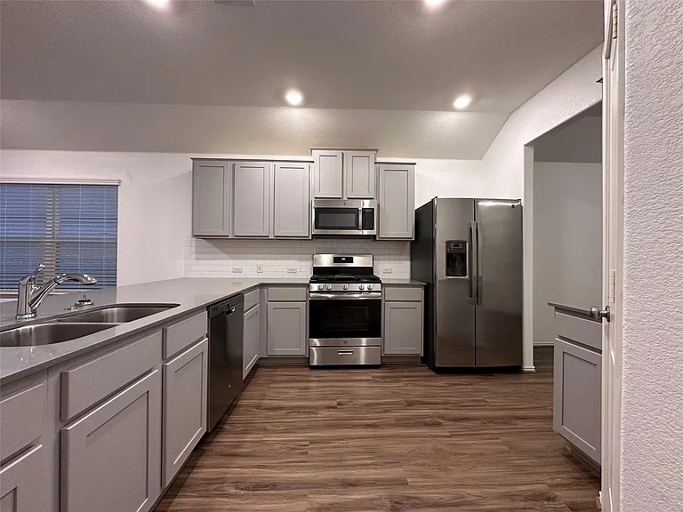 6508 Cetone Ter — Photo 11