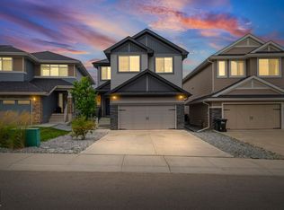 325 Annandale Cres, Strathcona County, AB T8H 1A6