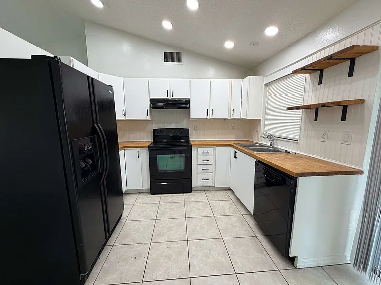 3532 Glenburn Ct — Photo 7
