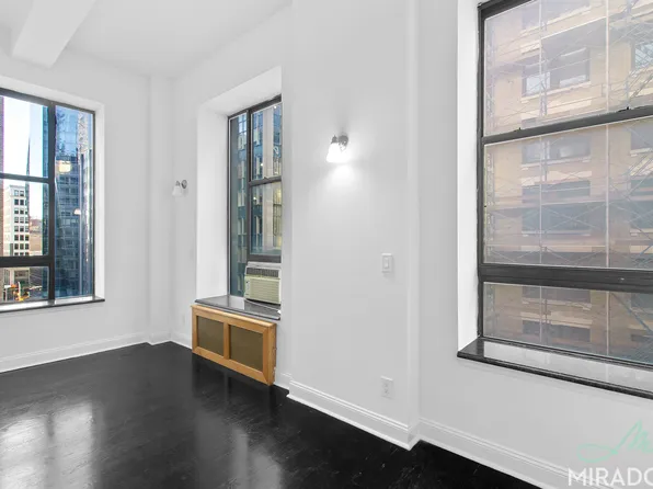 80 Madison Avenue image 1 of 12