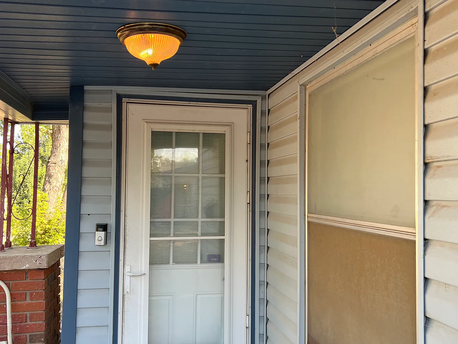 3 bed, 1008 sqft, $1,200 — Photo 2
