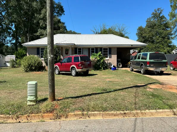 118 Byrd St, Enterprise, AL 36330