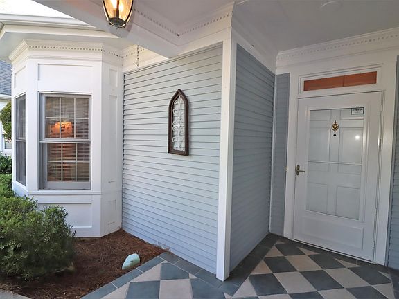 2nd image of 9109 Lafayette Ct