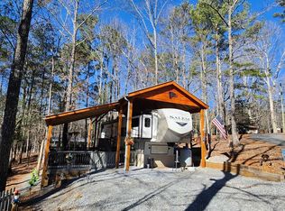352 10th St, Ellijay, GA 30540