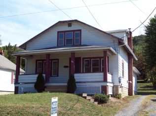 860 E Walnut St, Lewistown, PA 17044