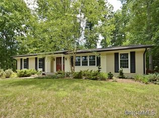 19 Forest View Dr, Asheville, NC 28804