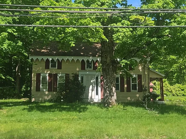 442 Mammoth Rd, Londonderry, NH 03053