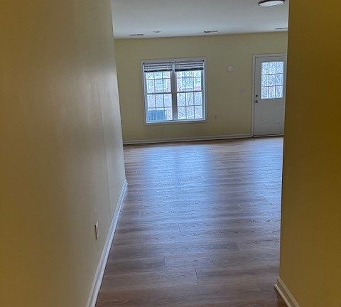 4th image of 243 Northwynd Cir