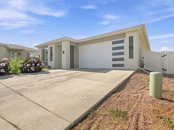 4th image of 374 Calder Creek Ln