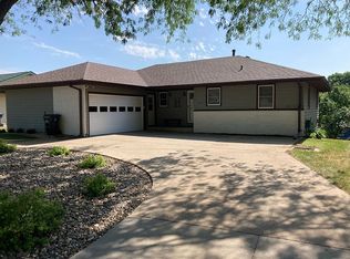 214 N Hillcrest Ave, Hinton, IA 51024