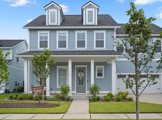 131 Archdale St, Summerville, SC 29486