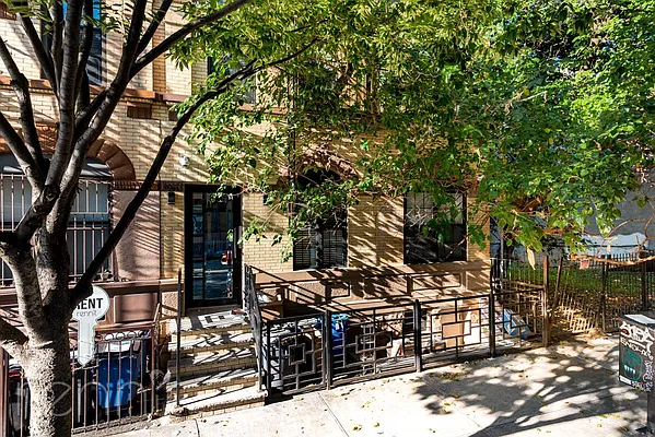 Rented by Rennit Inc. | media 38
