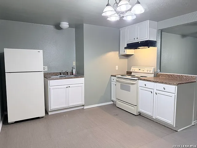 213 Earl St #B — Photo 11