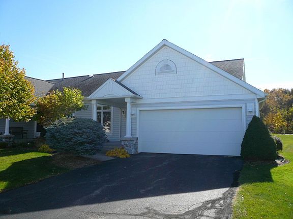 2nd image of 310 Shoreside North Dr SE #7