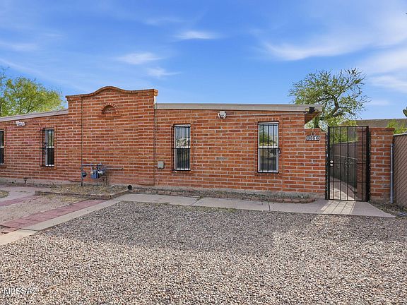 3rd image of 3358-3356 N Geronimo Ave