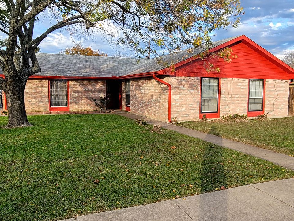 1st image of 1311 Farhills Dr