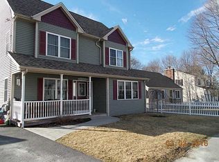 216 Iroquois Rd, Cumberland, RI 02864