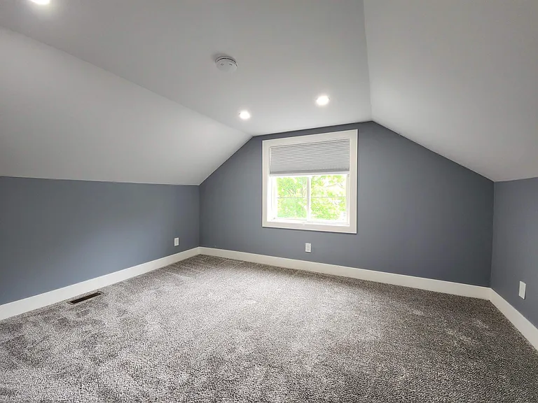 2201 E Ashman St — Photo 12