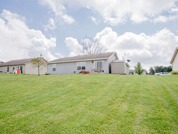 4th image of 1397 E Louise Dr