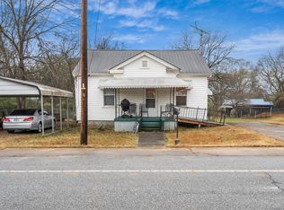 550 Leaman Ave, Whitmire, SC 29178