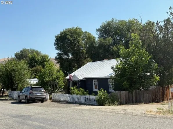 315 S Fork Rd, Dayville, OR 97825