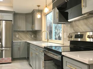 16 Grove St Floor 1, Malden, MA 02148