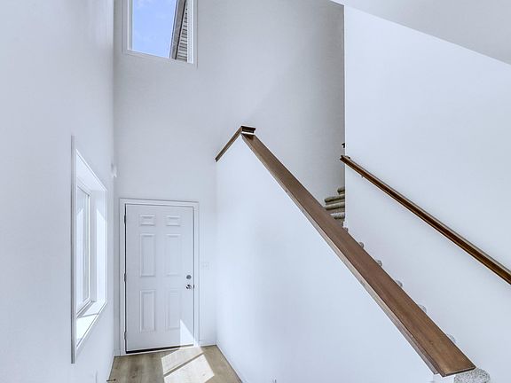 4th image of 6856 Belding Dr S