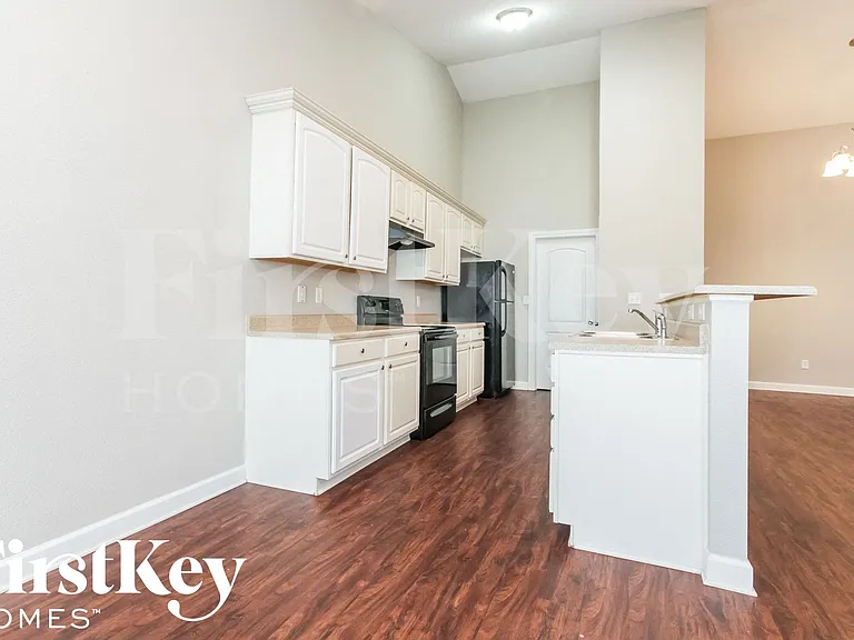 9778 Rhodes Ln — Photo 5