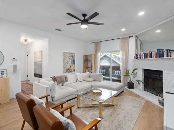 2508 W 12th St APT 203, Austin, TX 78703