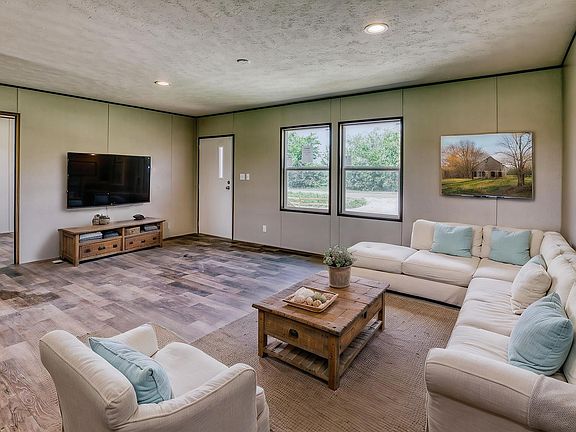 5th image of 11146 Schmidt Rd