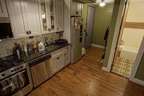 Rented by Lofts and Flats LLC | media 20