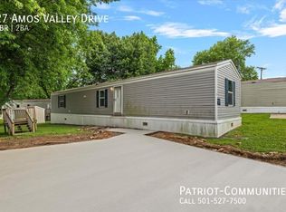 27 Amos Valley Dr, Springfield, IL 62702