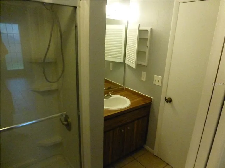 1890 Wolford Rd #5 — Photo 18