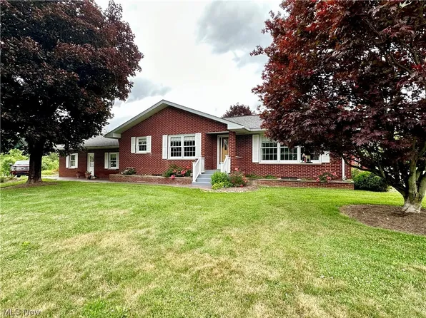 1162 Brenner Rd NE, Carrollton, OH 44615