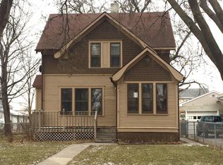 422 S Jackson St, Aberdeen, SD 57401