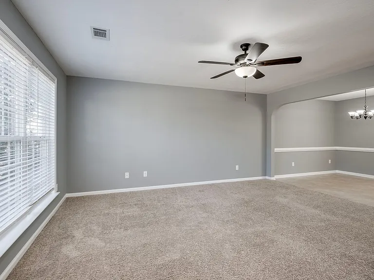 716 Whispering Willow Way — Photo 9