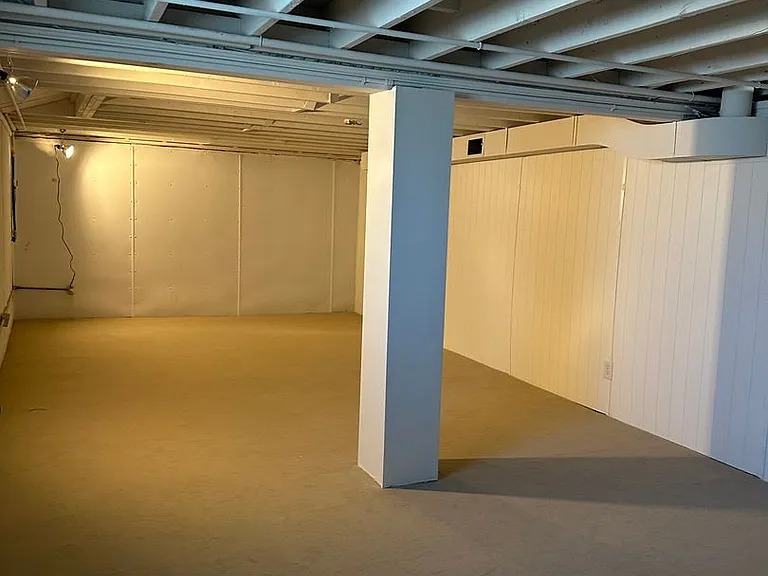 6892 Green Meadow Cir — Photo 17