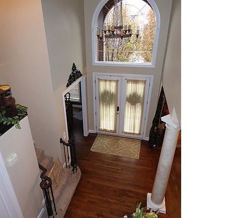 4th image of 5555 Hampshire Dr