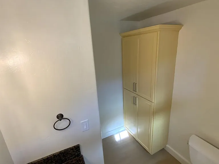 520 Glover Ave #A — Photo 27