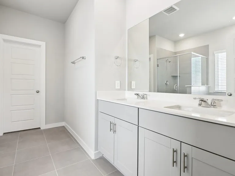 18075 Martin Pines Dr — Photo 17