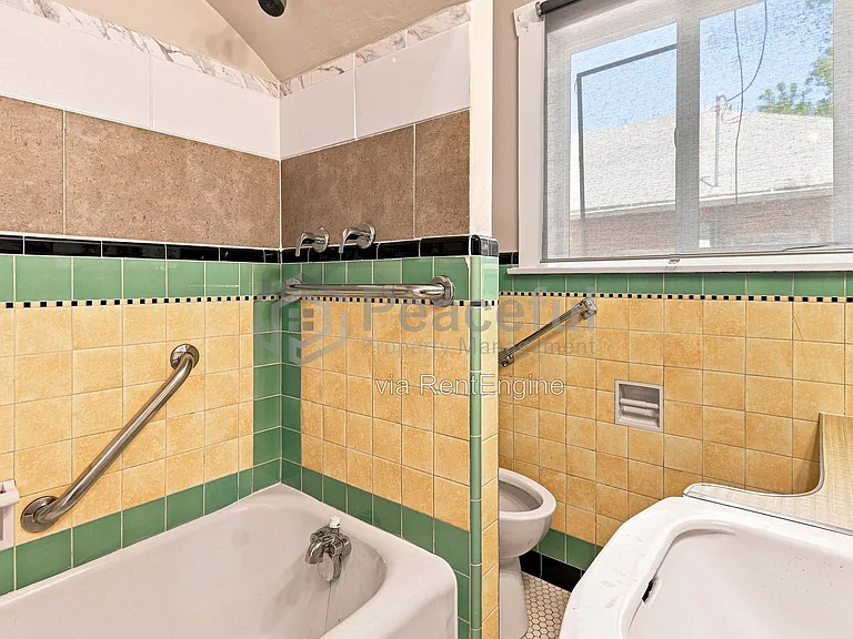 1363 S 1300 E — Photo 15
