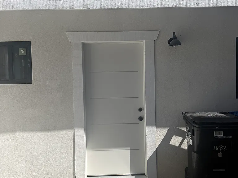 1082 N Loma Ave #1/2 — Photo 13